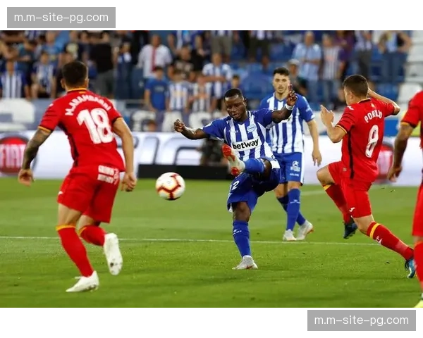 赫塔菲缺少达科纳姆后解围数下降44%，防守支柱缺失影响显著